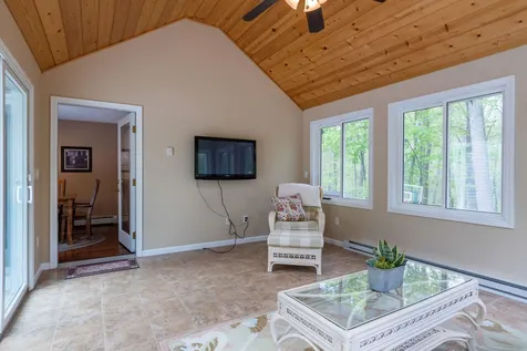 39 Redcoat Drive Hampstead NH 03841