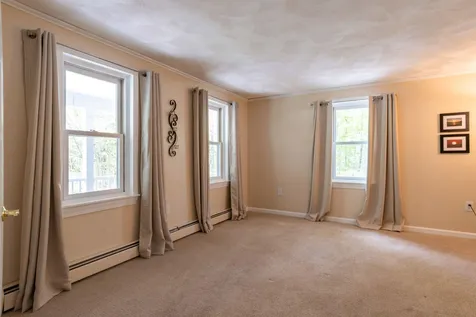 39 Redcoat Drive Hampstead NH 03841