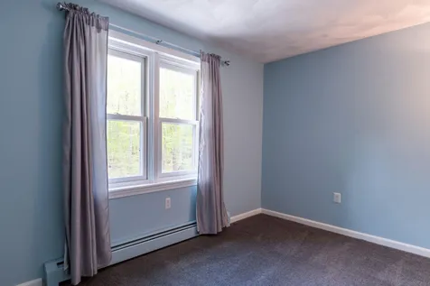 39 Redcoat Drive Hampstead NH 03841