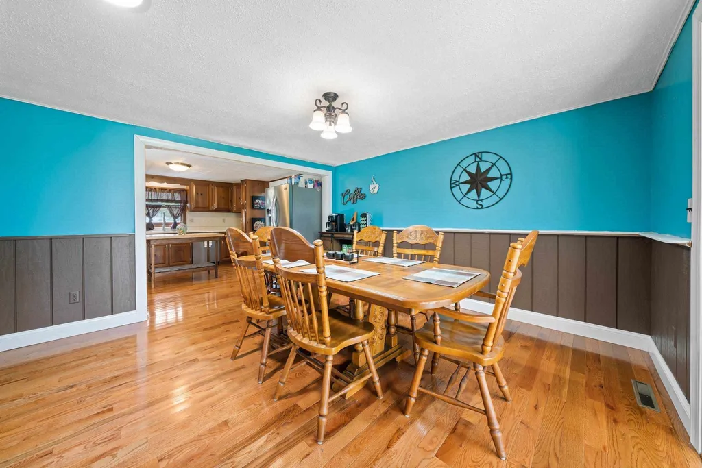 4 Travis Cove Road Kingston NH 03848