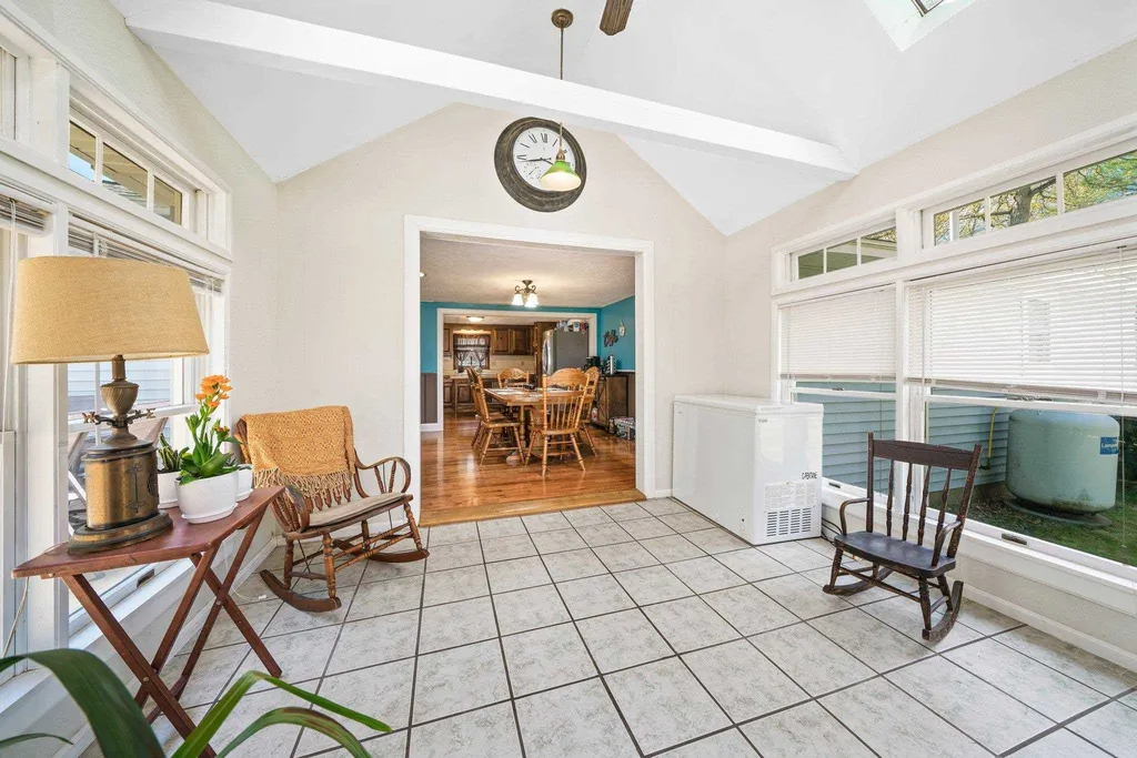 4 Travis Cove Road Kingston NH 03848