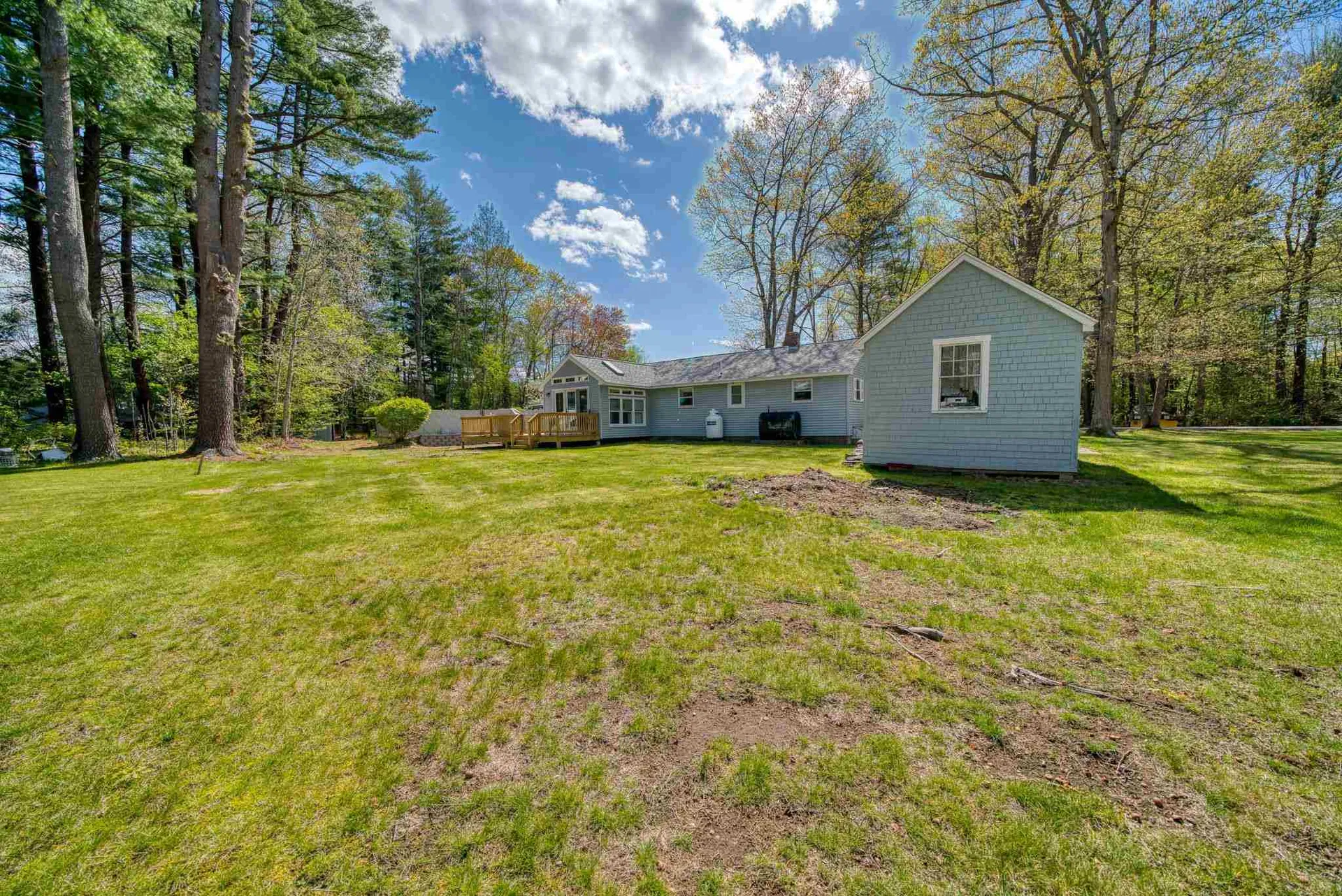 4 Travis Cove Road Kingston NH 03848