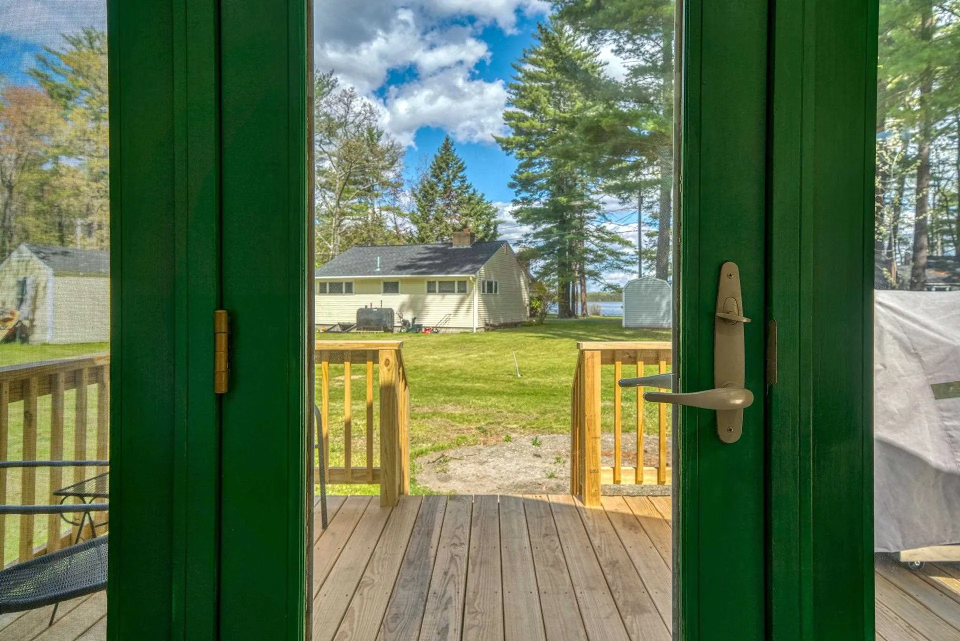 4 Travis Cove Road Kingston NH 03848
