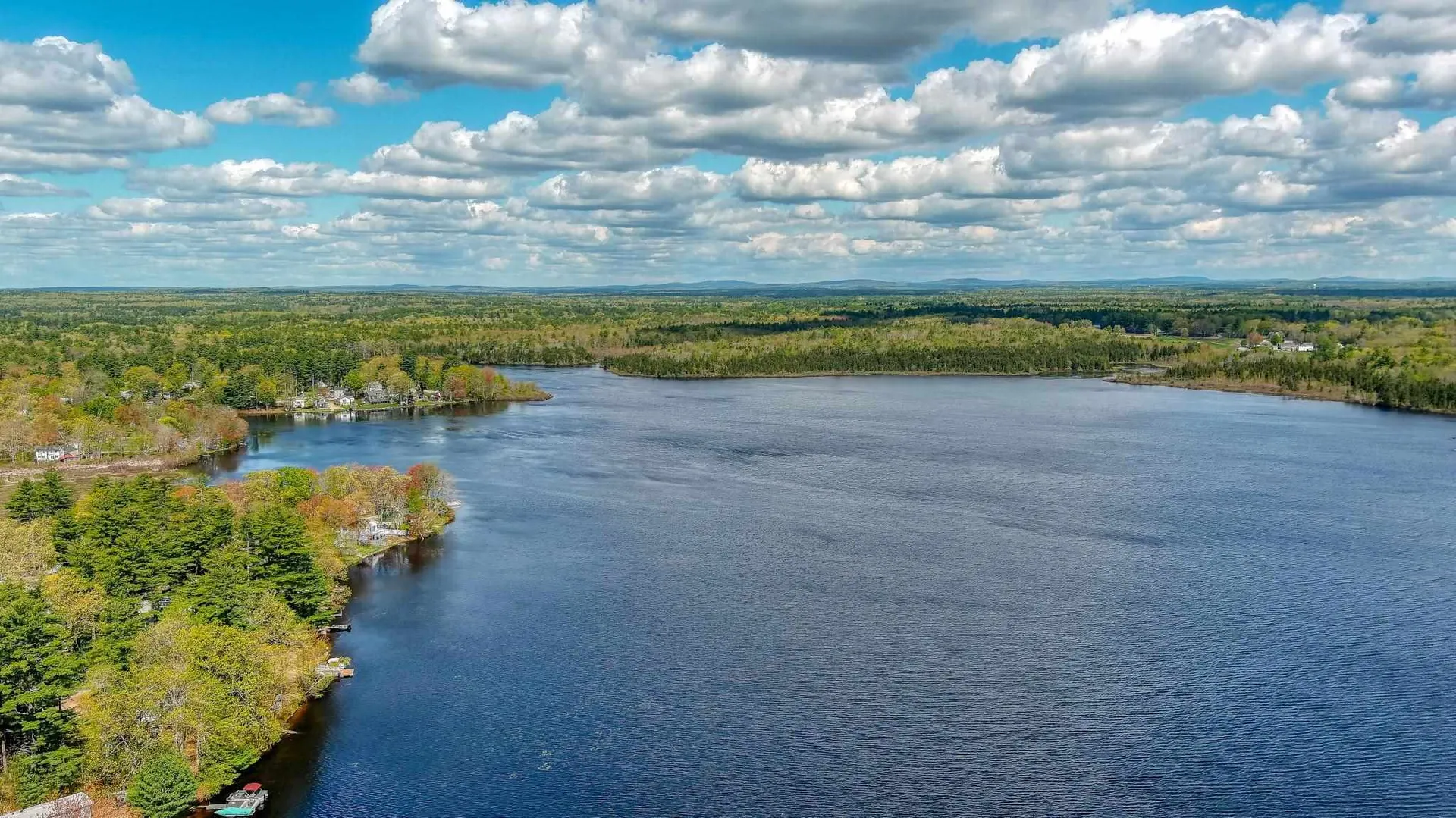 4 Travis Cove Road Kingston NH 03848