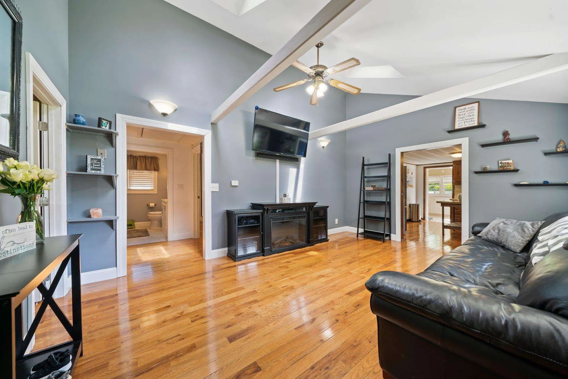 4 Travis Cove Road Kingston NH 03848