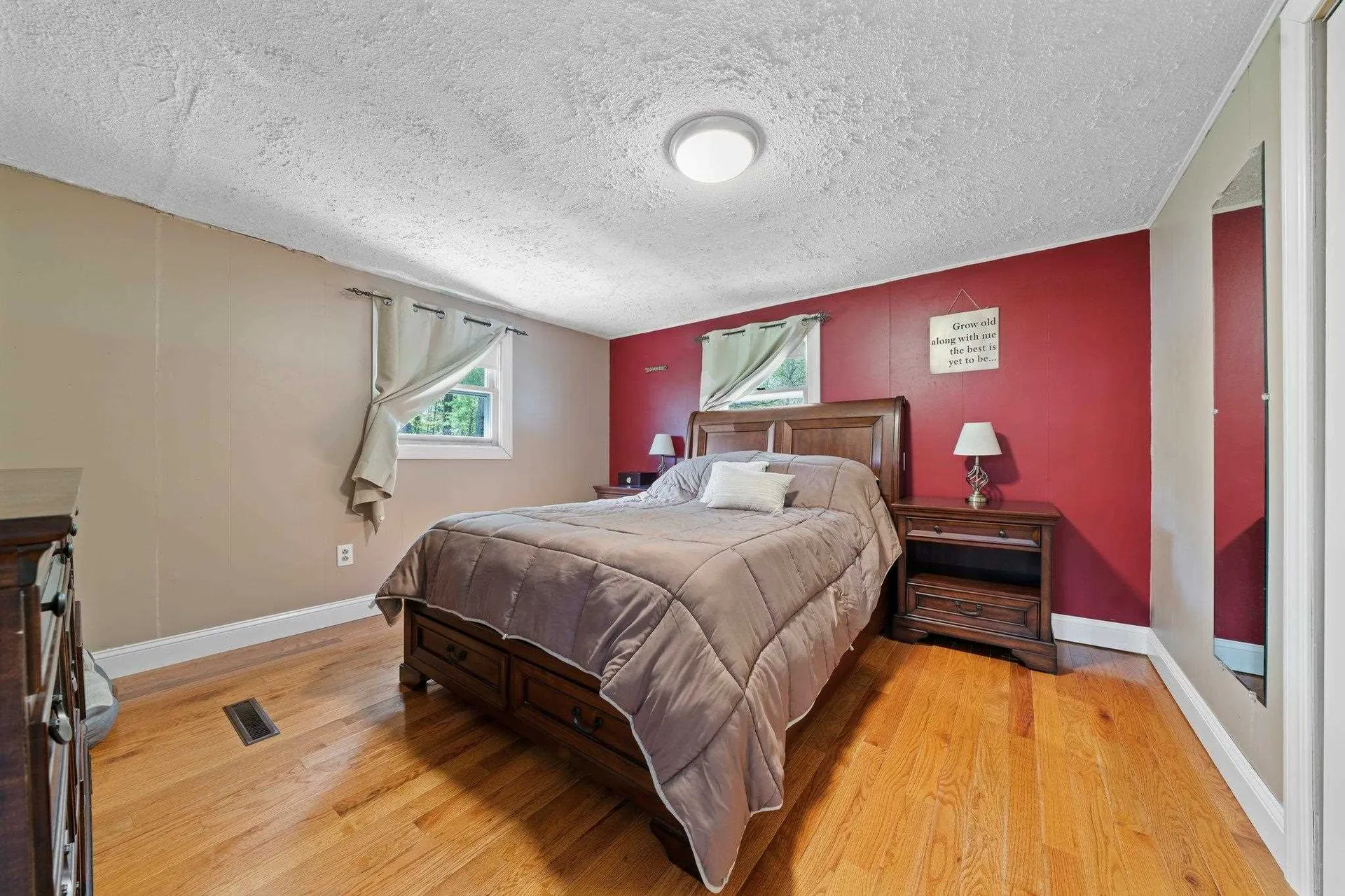 4 Travis Cove Road Kingston NH 03848
