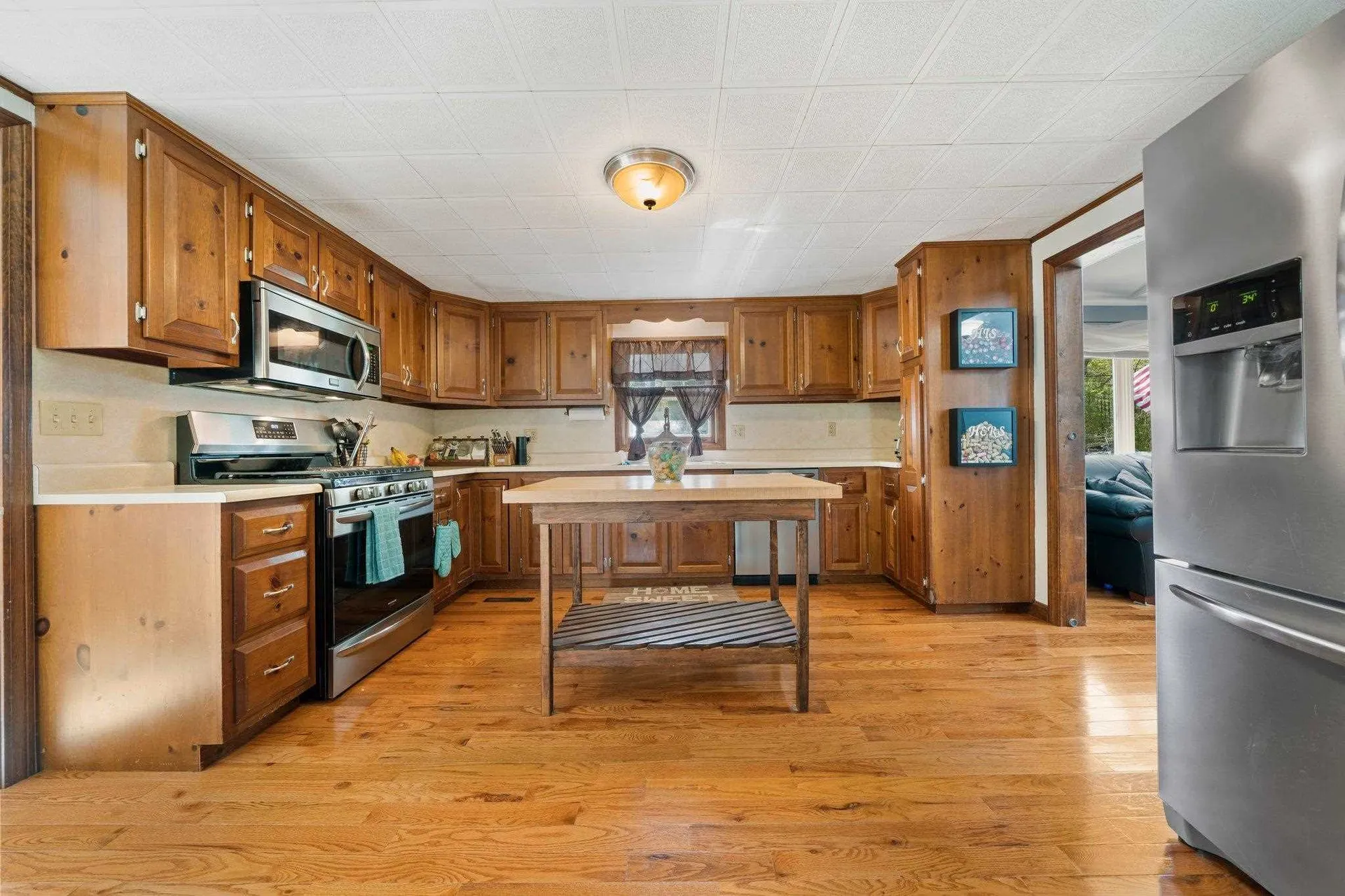 4 Travis Cove Road Kingston NH 03848