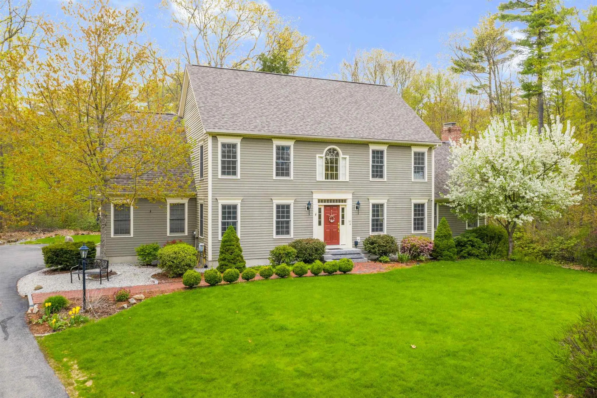22 Maiden Lane Bedford NH 03110
