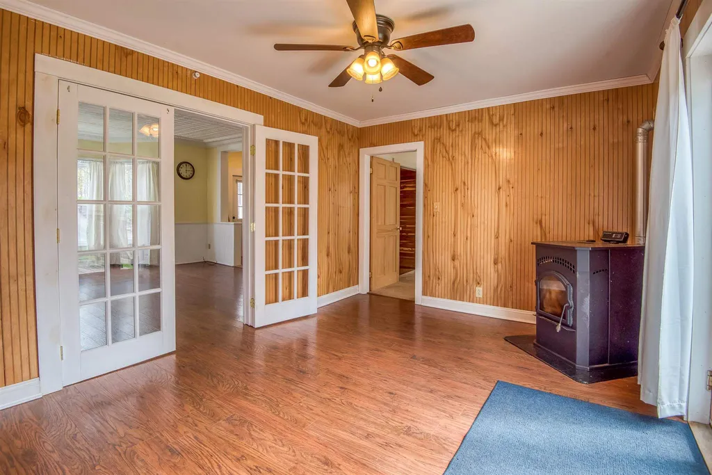 54 Willow Street Littleton NH 03561