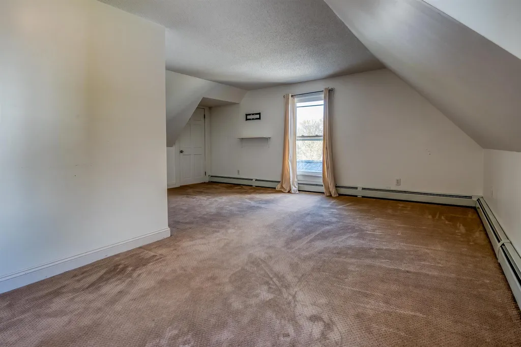 54 Willow Street Littleton NH 03561