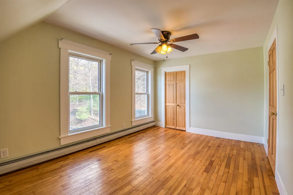 54 Willow Street Littleton NH 03561