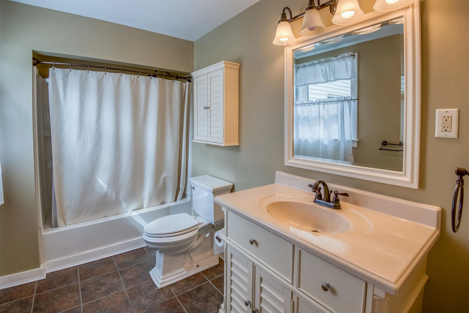 54 Willow Street Littleton NH 03561