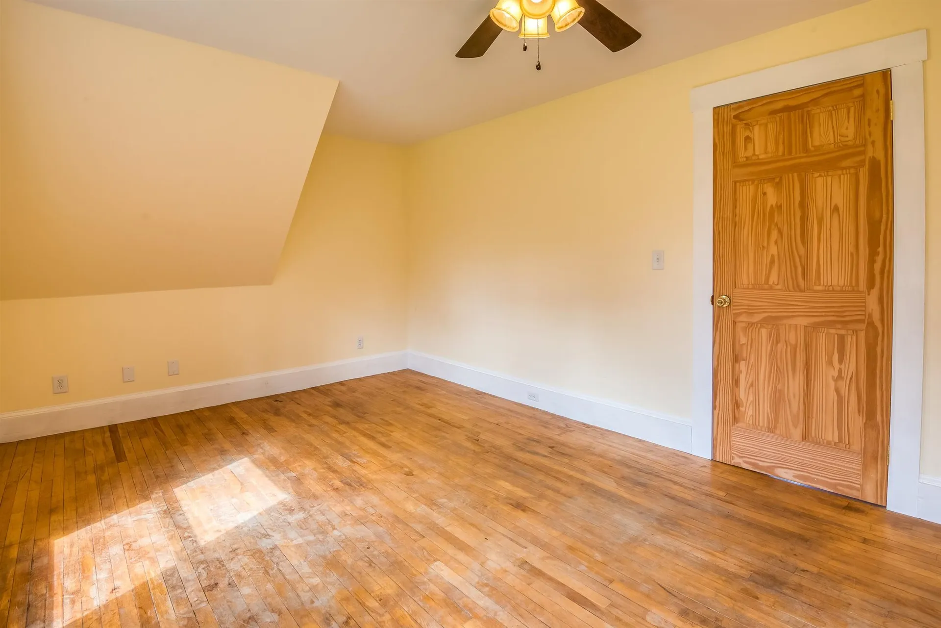 54 Willow Street Littleton NH 03561
