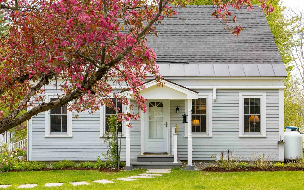 100 North Road Walpole NH 03608