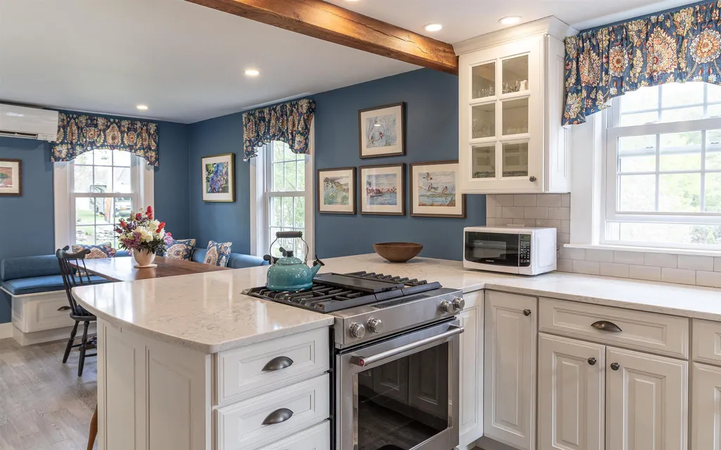 100 North Road Walpole NH 03608