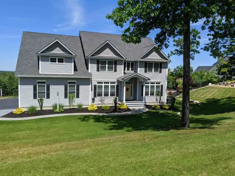 69 Winchester Way Auburn NH 03032