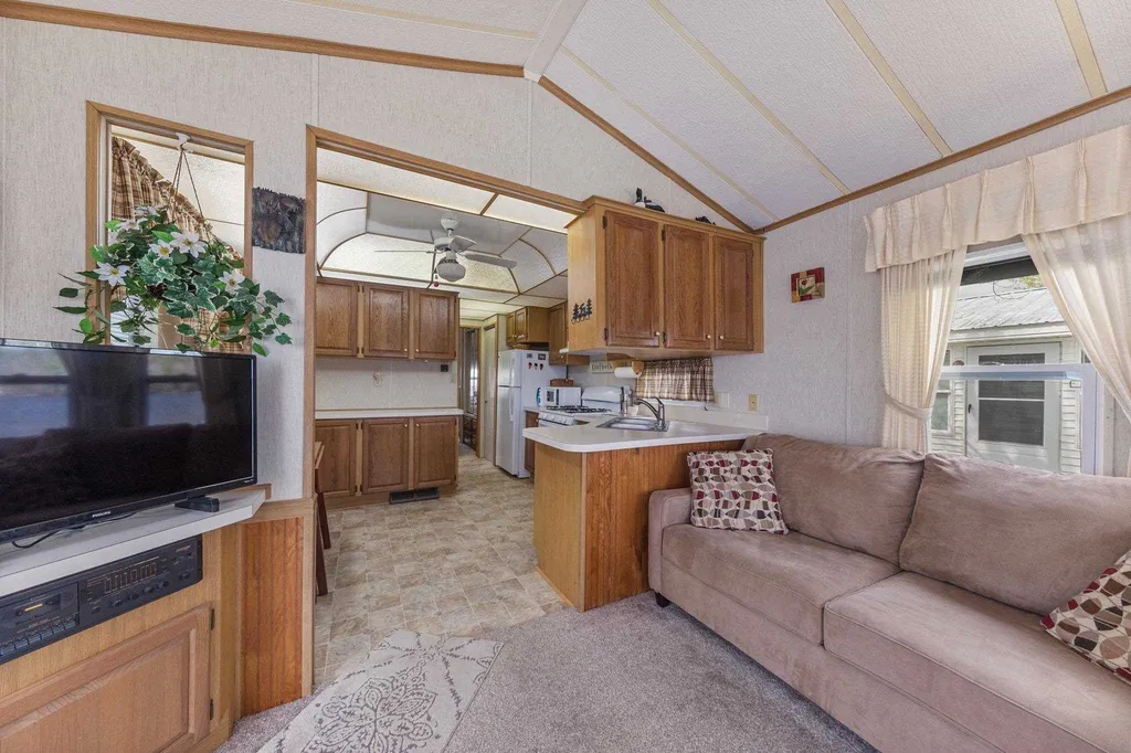 3 Morway Lane Belmont NH 03220