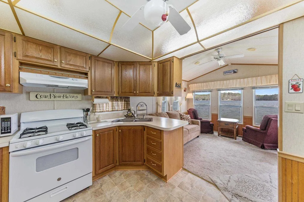 3 Morway Lane Belmont NH 03220
