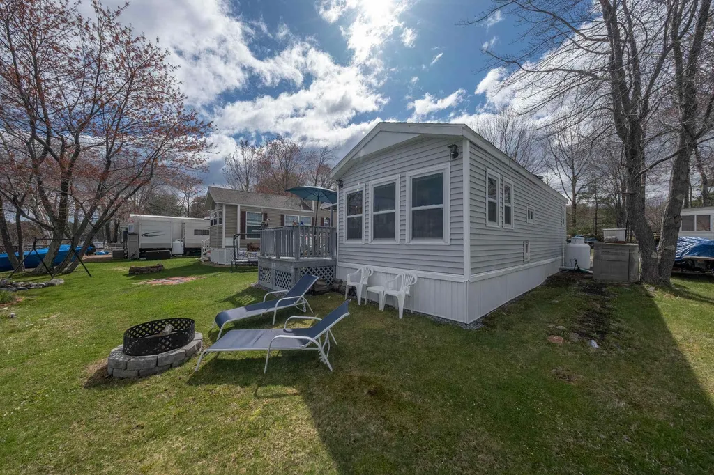 3 Morway Lane Belmont NH 03220