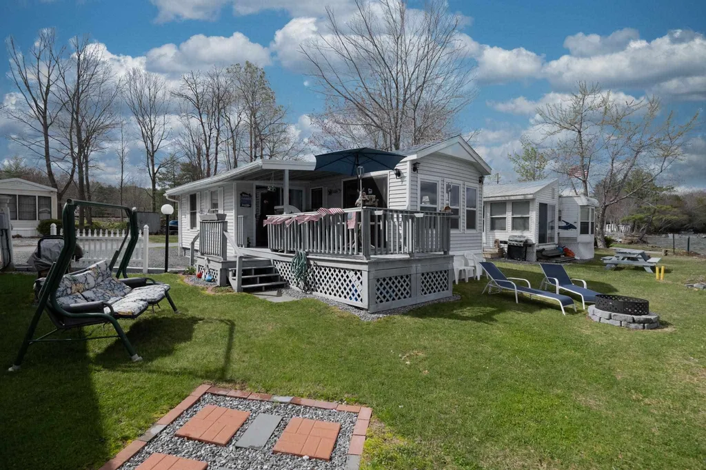 3 Morway Lane Belmont NH 03220