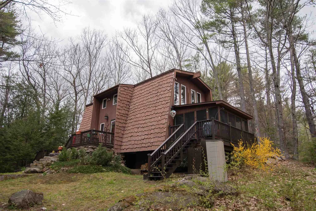 37 Hansen Chase Road Sunapee NH 03782