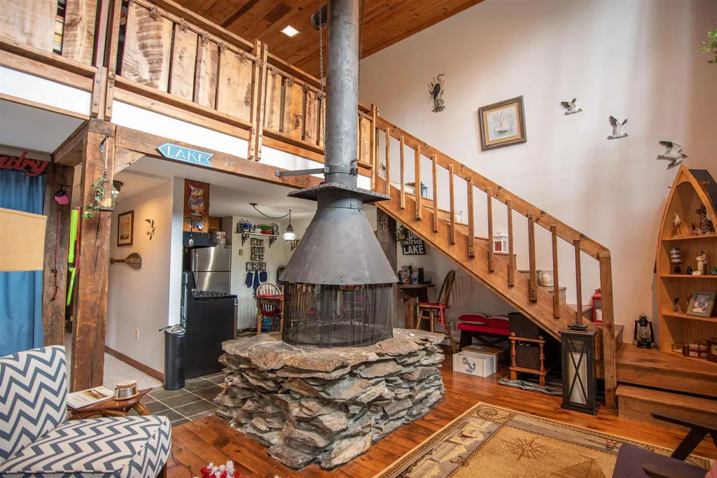 37 Hansen Chase Road Sunapee NH 03782
