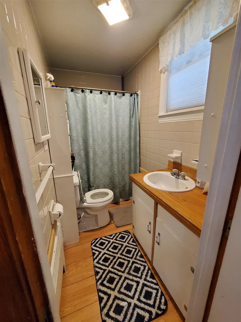 12 Dartmouth Street Hooksett NH 03106