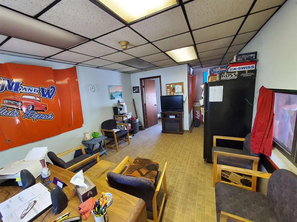 12 Dartmouth Street Hooksett NH 03106