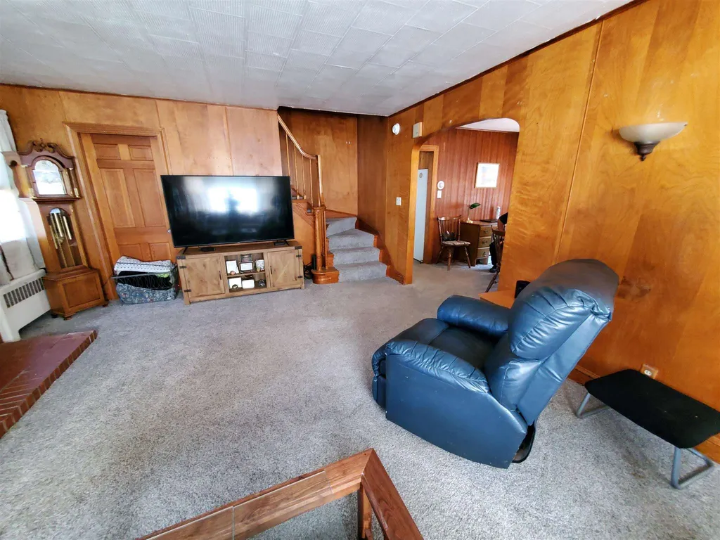 12 Dartmouth Street Hooksett NH 03106