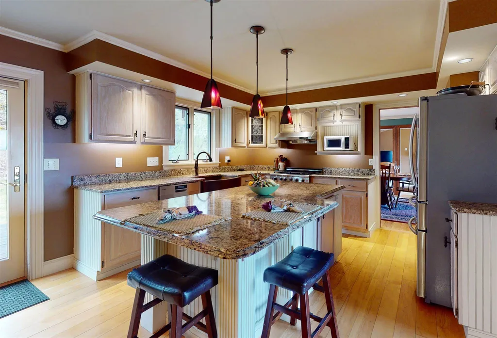 2376 Pearson Road New Haven VT 05472