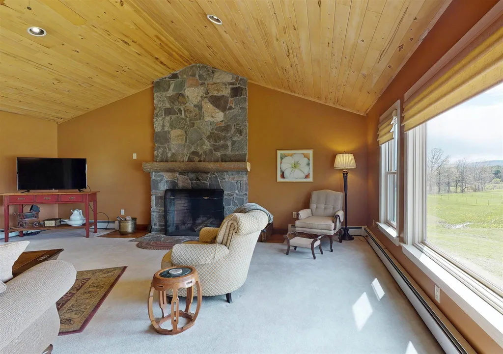 2376 Pearson Road New Haven VT 05472