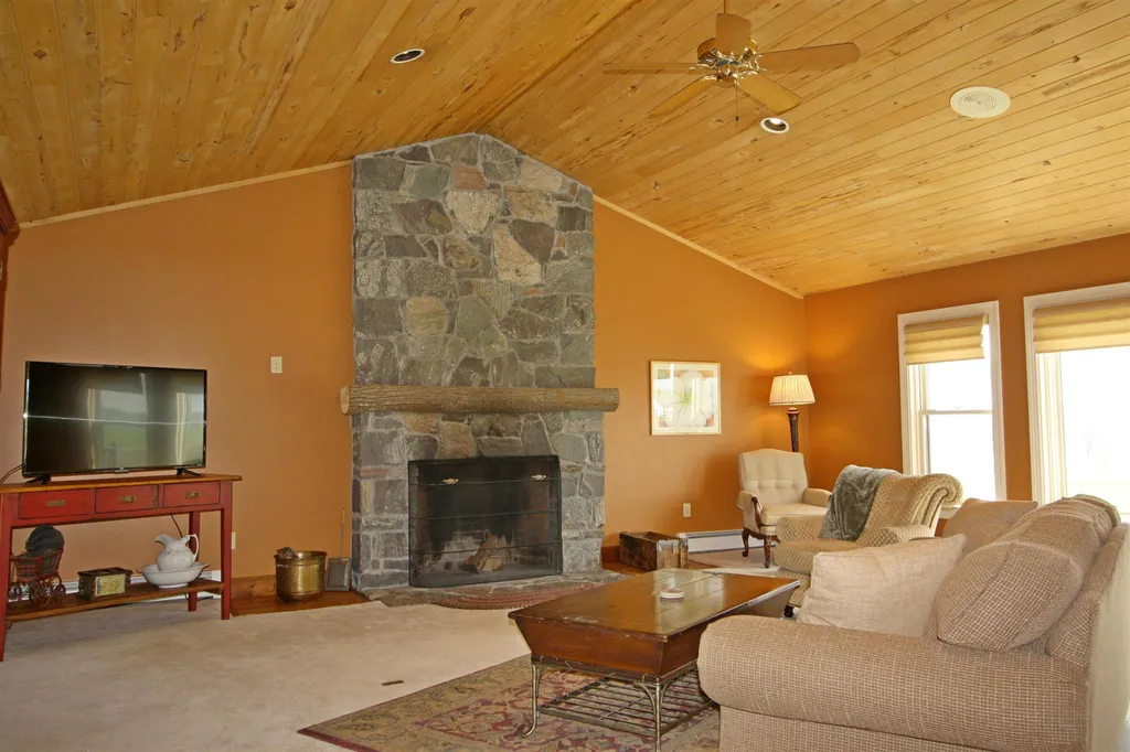 2376 Pearson Road New Haven VT 05472