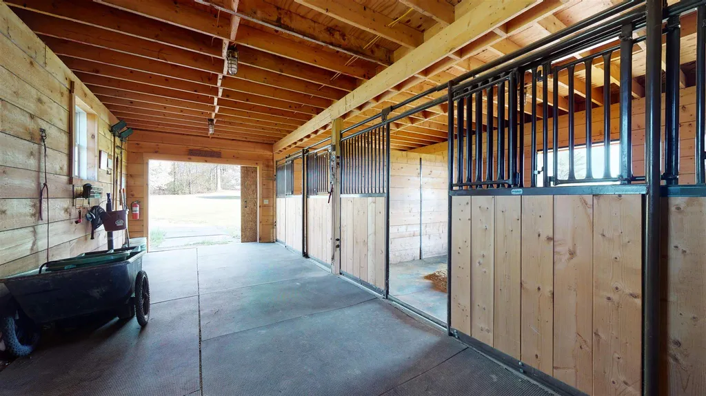 2376 Pearson Road New Haven VT 05472