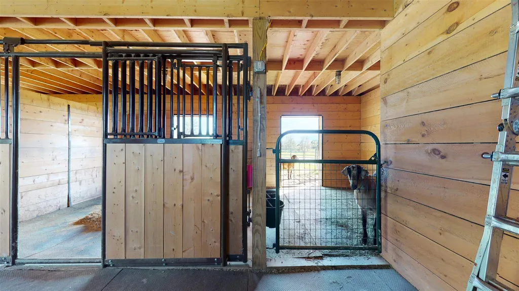 2376 Pearson Road New Haven VT 05472