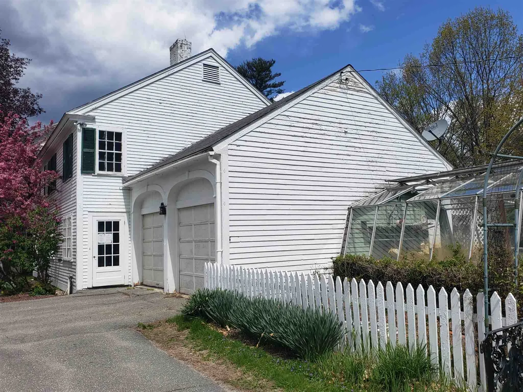 582 Route 10n Orford NH 03777