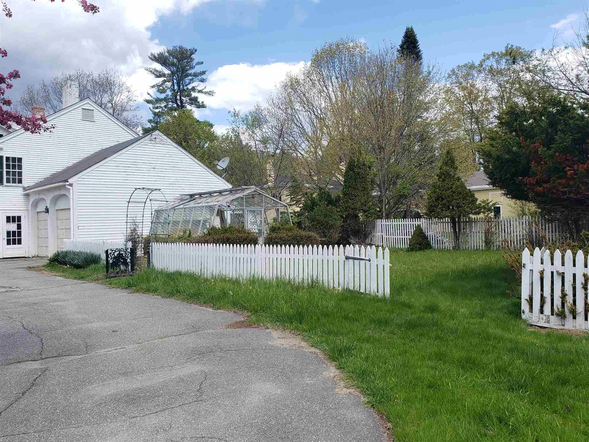 582 Route 10n Orford NH 03777