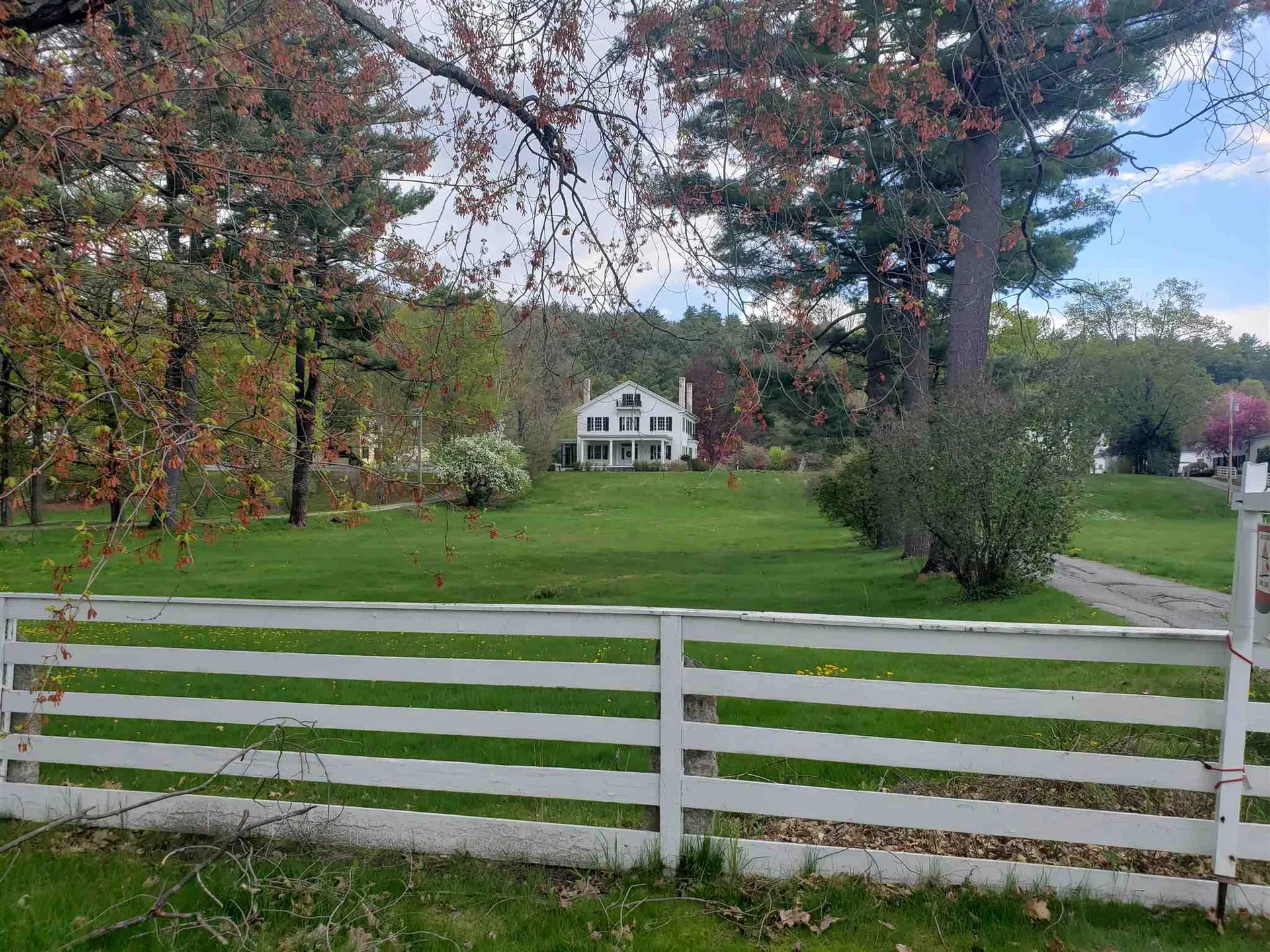 582 Route 10n Orford NH 03777