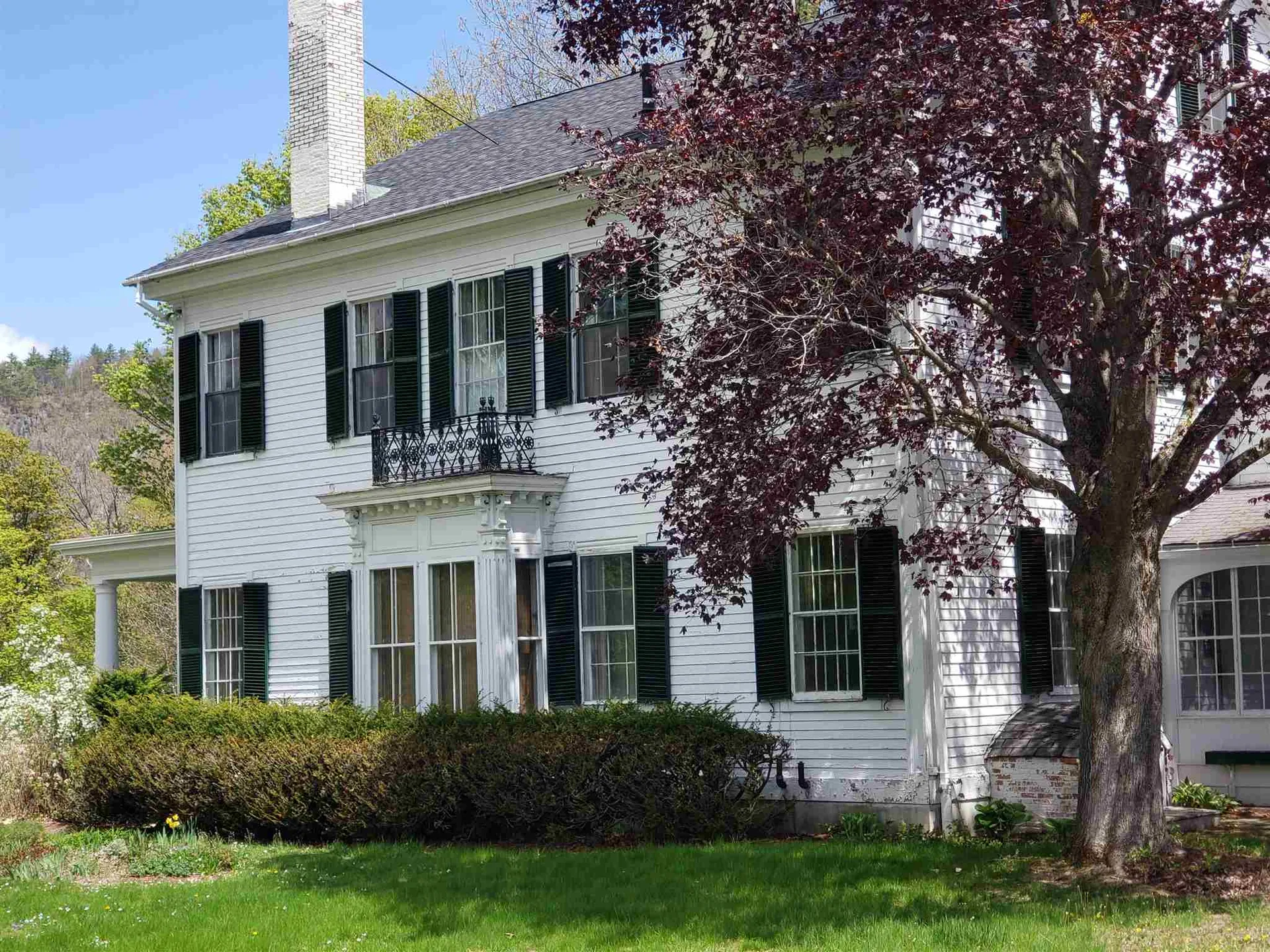 582 Route 10n Orford NH 03777