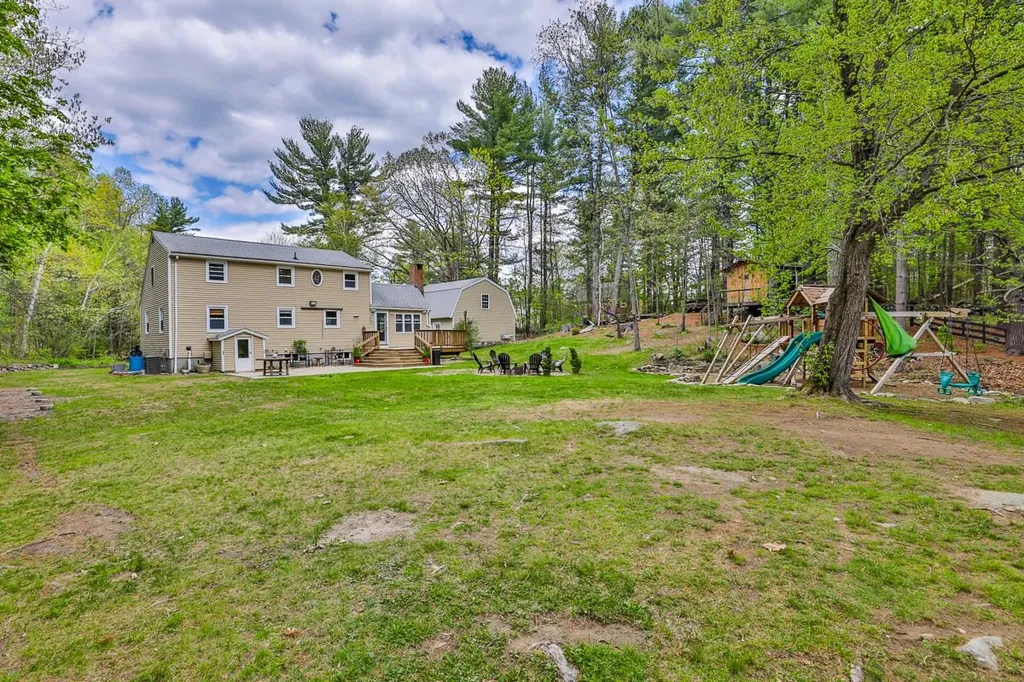 7 Greeley Road Pelham NH 03076