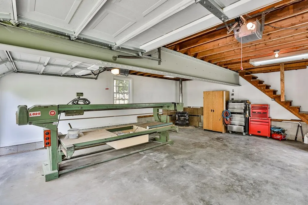 7 Greeley Road Pelham NH 03076