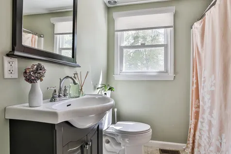 7 Greeley Road Pelham NH 03076