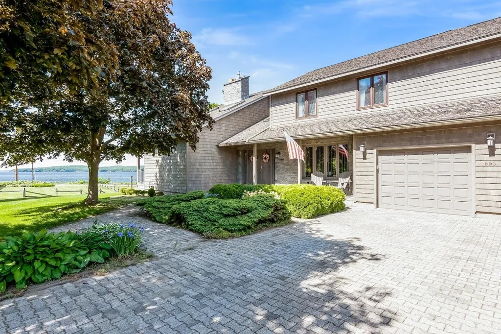 550 South Bay Circle Colchester VT 05446