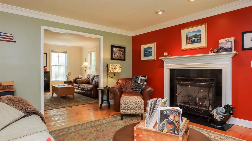31 Dutton Circle Mont Vernon NH 03057