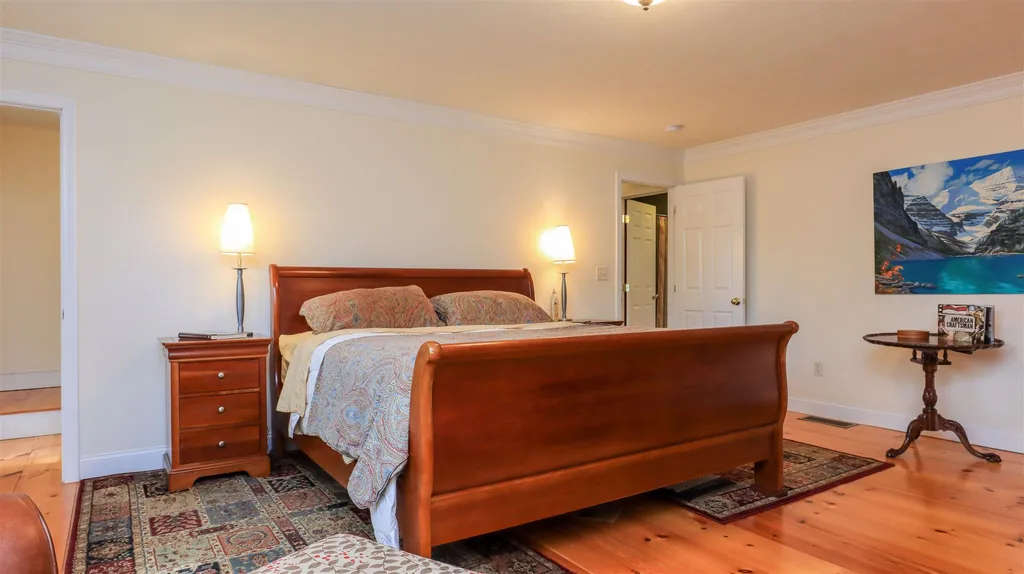 31 Dutton Circle Mont Vernon NH 03057