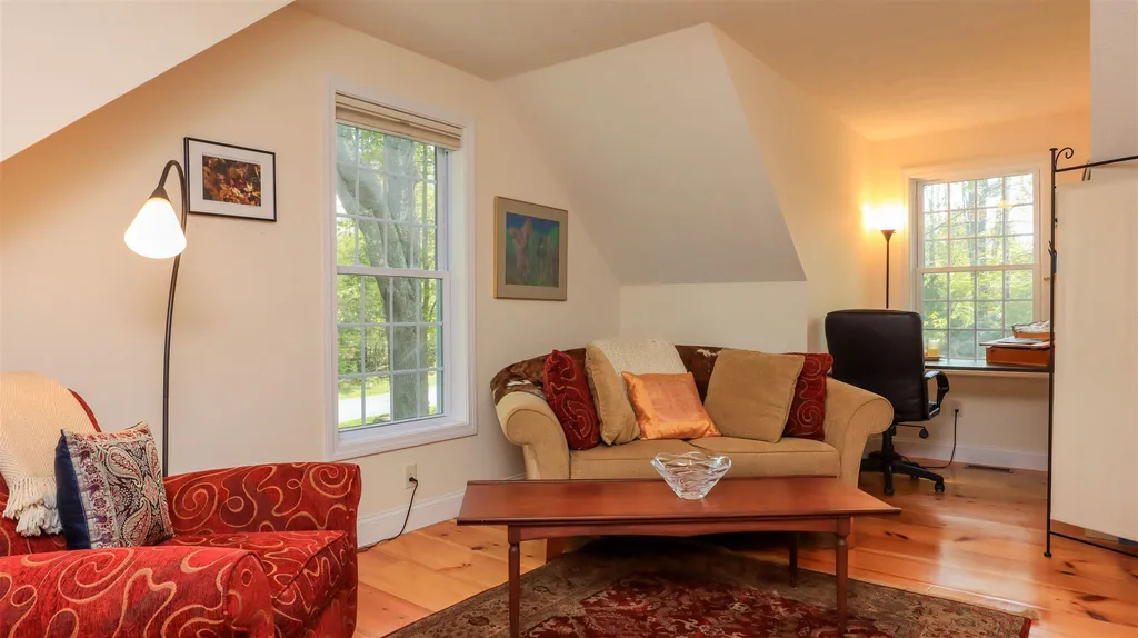 31 Dutton Circle Mont Vernon NH 03057
