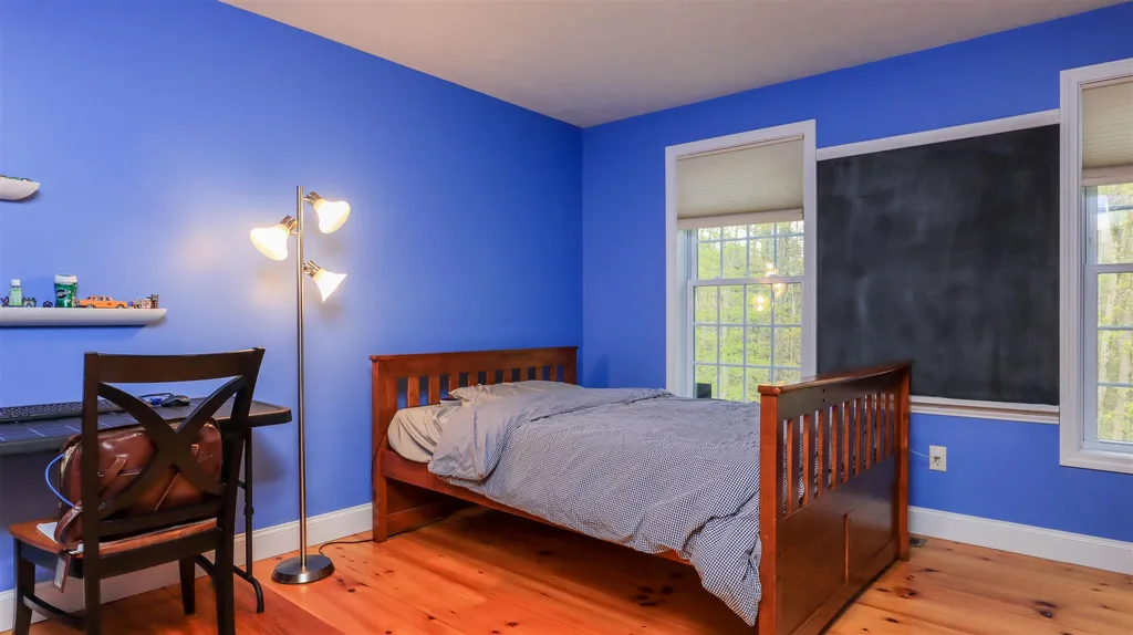 31 Dutton Circle Mont Vernon NH 03057