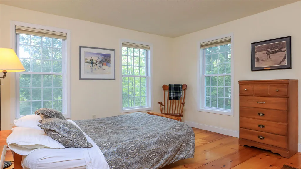 31 Dutton Circle Mont Vernon NH 03057