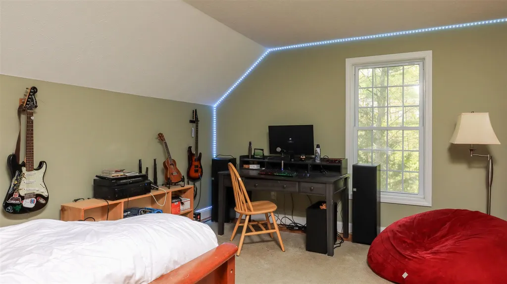 31 Dutton Circle Mont Vernon NH 03057