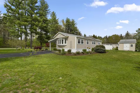 37 Lorna Street Hollis NH 03049
