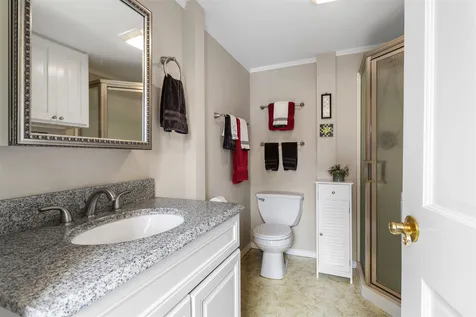 37 Lorna Street Hollis NH 03049